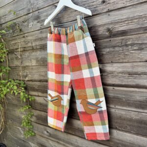 Upcycled kids trousers in check cotton with bird appliqué and elastic waistband, handmade size 2-3 years.